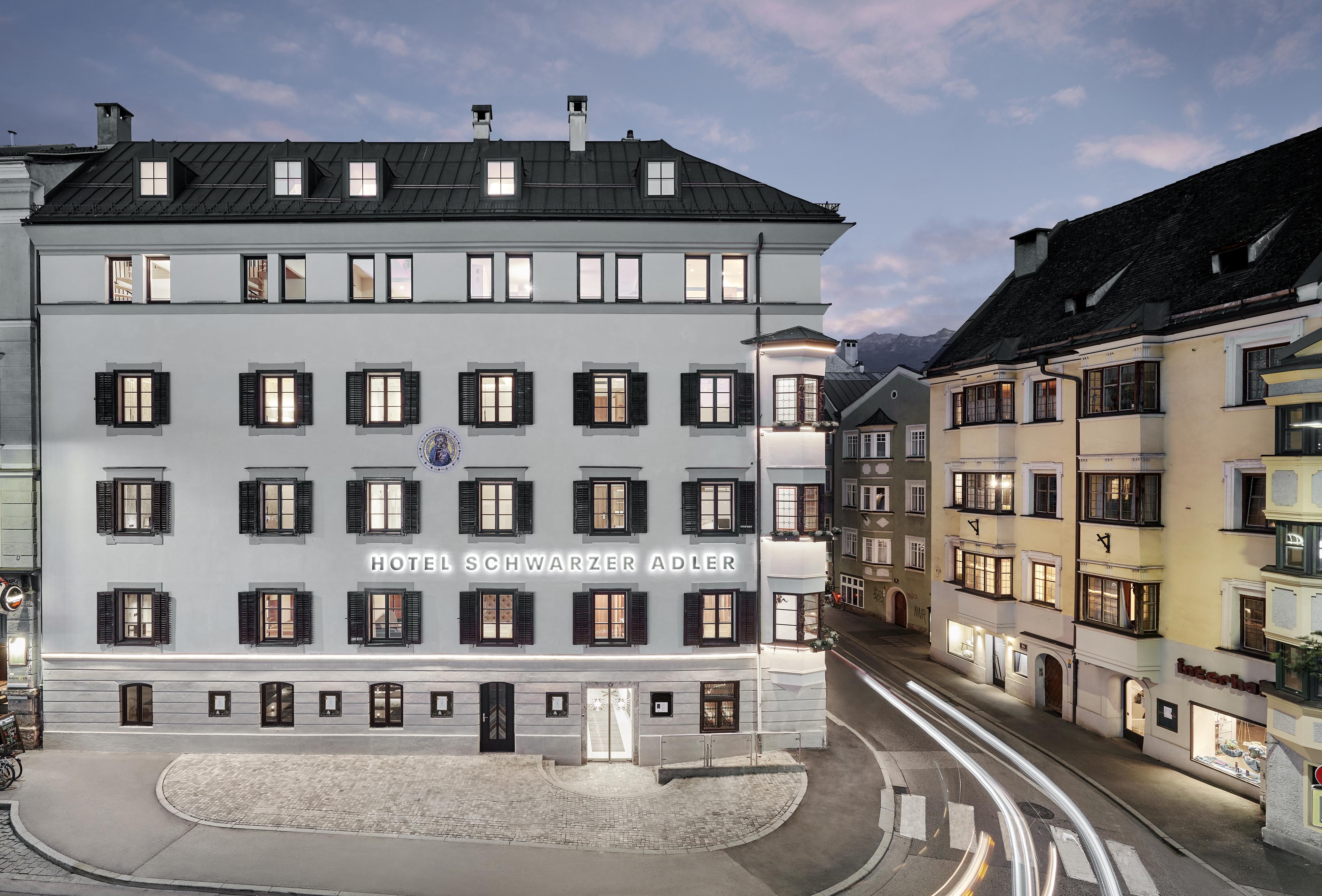 Hotel Schwarzer Adler Innsbruck Exterior photo