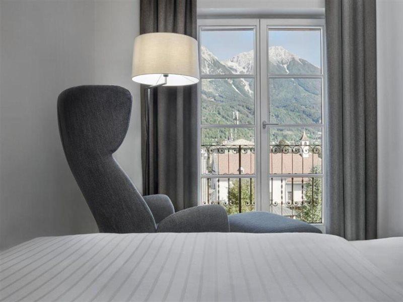 Hotel Schwarzer Adler Innsbruck Exterior photo